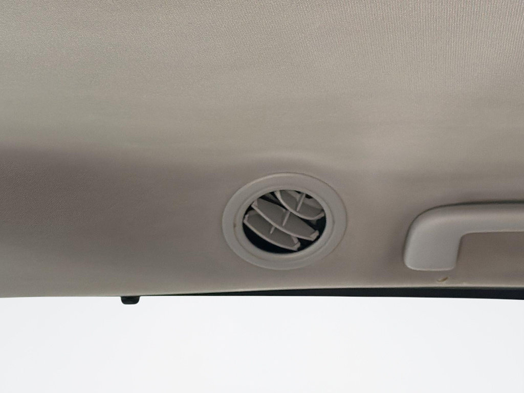 Used 2020 Toyota Sienna LE w/ Carpet Mat Package FWD image 25