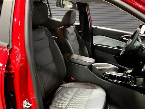 New 2026 Chevrolet Trax LT w/ Driver Confidence Package FWD image 10