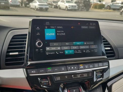 New 2026 Honda Odyssey Touring image 24