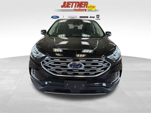 Used 2022 Ford Edge Titanium w/ Class II Trailer Tow Package AWD/4WD image 8