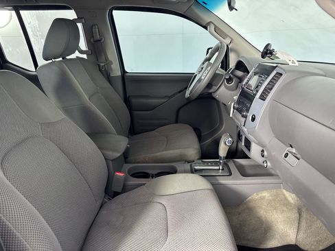 Used 2017 Nissan Frontier SV RWD image 25