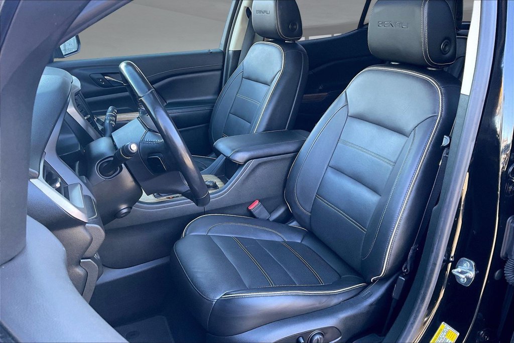 Used 2019 GMC Acadia Denali w/ Technology Package AWD/4WD image 22