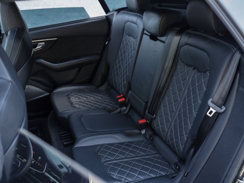 Used 2021 Audi SQ8 Prestige w/ Prestige Package image 24