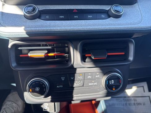 Used 2022 Ford Maverick XLT image 29