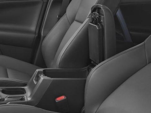 Used 2018 Toyota RAV4 Limited image 15