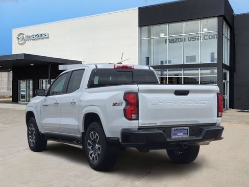 Used 2024 Chevrolet Colorado Z71 w/ Z71 Convenience Package 2 AWD/4WD image 4