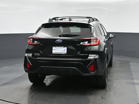 Used 2024 Subaru Crosstrek 2.5i Limited w/ Crosstrek Mirror Package AWD/4WD image 6