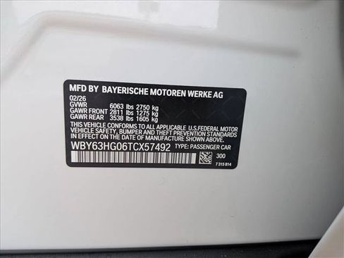 Used 2026 BMW i5 eDrive40 w/ Premium Package RWD image 19