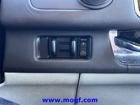 Used 2021 Lincoln Navigator L Black Label w/ Cargo Convenience Package image 10