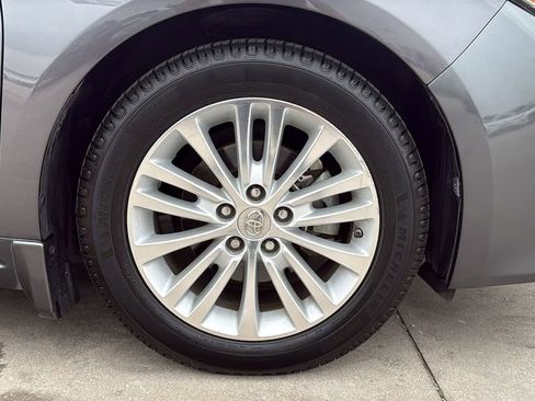 Used 2015 Toyota Avalon XLE Touring FWD image 33