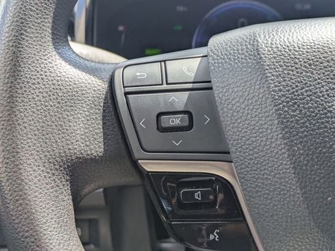 Used 2025 Toyota Camry LE image 23