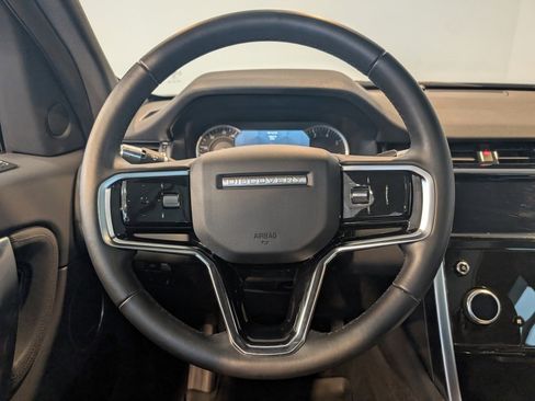 Used 2021 Land Rover Discovery Sport S image 17