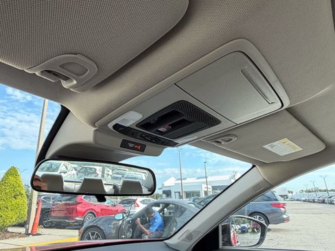 Used 2025 Honda Accord SE image 31