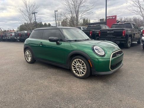 Used 2025 MINI Cooper S image 4