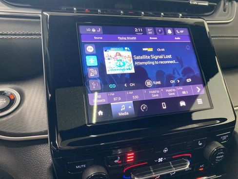 New 2025 Jeep Grand Cherokee Laredo X w/ Luxury Tech Group I image 28