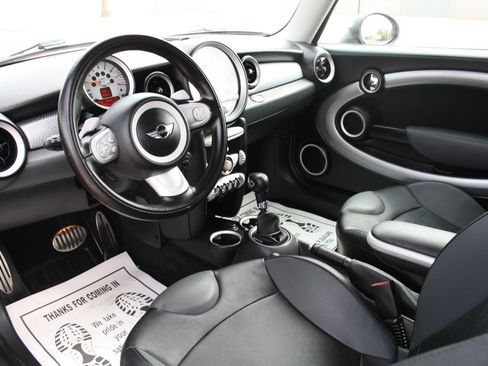 Used 2010 MINI Cooper S FWD image 8