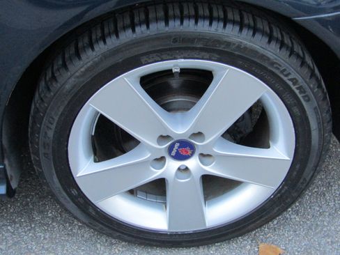 Used 2010 Saab 9-3 2.0T w/ Comfort Package image 32