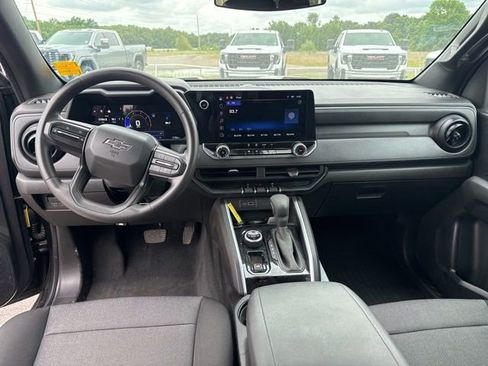 Used 2024 Chevrolet Colorado Trail Boss w/ Technology Package AWD/4WD image 6