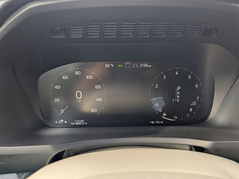 Used 2018 Volvo XC90 T6 Momentum w/ Convenience Package image 37