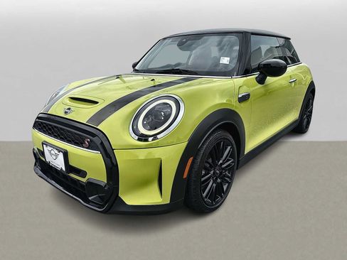 Used 2024 MINI Cooper S FWD image 1