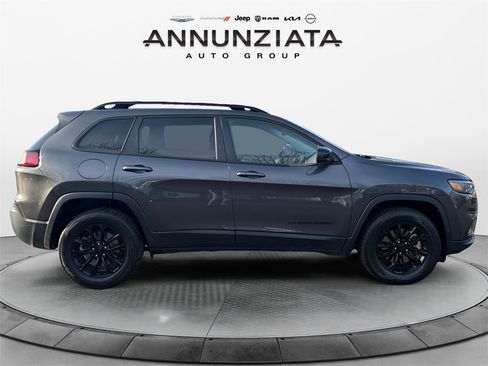 Used 2023 Jeep Cherokee Altitude Lux image 6