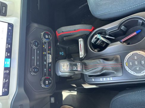 Used 2025 Ford Bronco Heritage Edition image 13