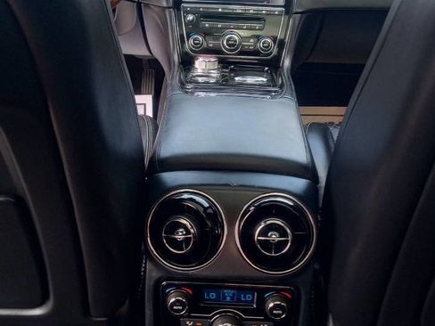 Used 2017 Jaguar XJ L Portfolio RWD image 15