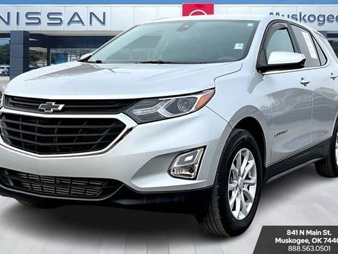 Used 2021 Chevrolet Equinox LT image 3