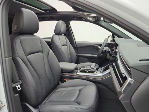 Used 2022 Audi Q7 2.0T Premium Plus w/ Premium Plus Package AWD/4WD image 21
