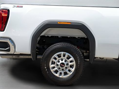 Used 2026 GMC Sierra 2500 Pro AWD/4WD image 5