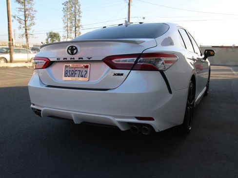 Used 2020 Toyota Camry XSE w/ Blackout Package image 8