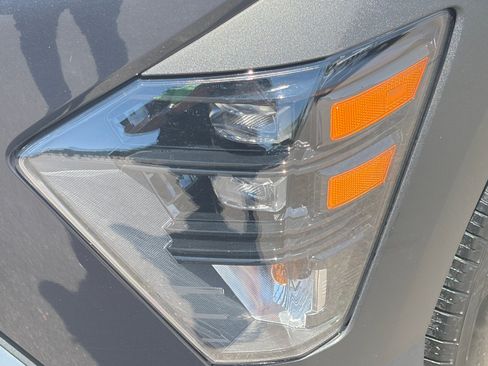 Used 2024 Hyundai Kona SE AWD/4WD image 9
