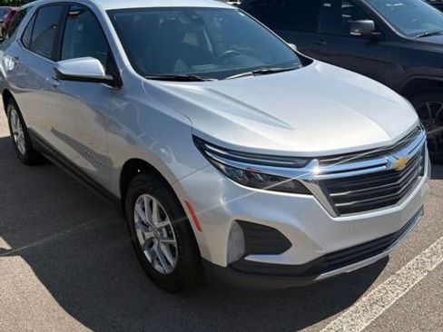 Used 2022 Chevrolet Equinox LT FWD image 3
