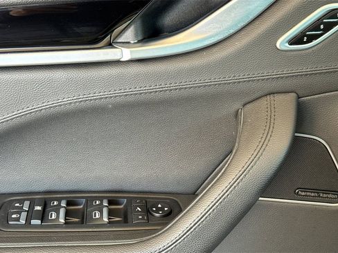 Used 2022 Maserati Levante Modena image 14