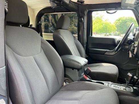 Used 2016 Jeep Wrangler Sport AWD/4WD image 14