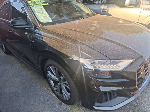 Used 2022 Audi Q8 Prestige w/ Prestige Package AWD/4WD image 17