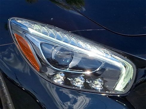 Used 2018 Mercedes-Benz AMG GT Roadster w/ Lane Tracking Package image 16