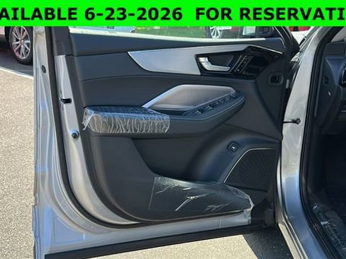 Used 2026 Acura MDX w/ Technology Package image 9