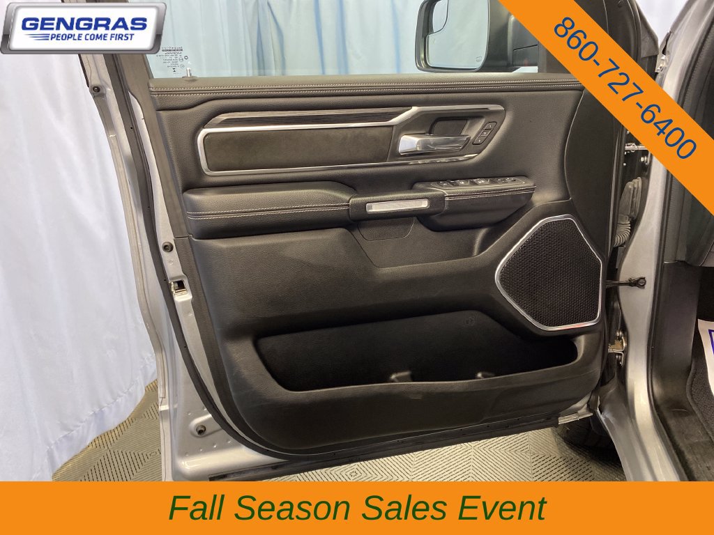 Used 2023 RAM 1500 Laramie AWD/4WD image 15