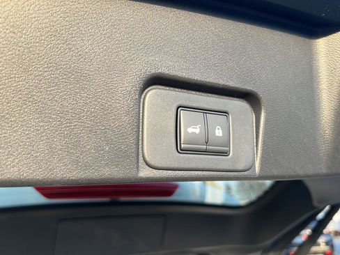 New 2026 Nissan Rogue SV AWD/4WD image 12