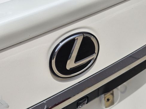Used 2020 Lexus ES 350 w/ Premium Package FWD image 29