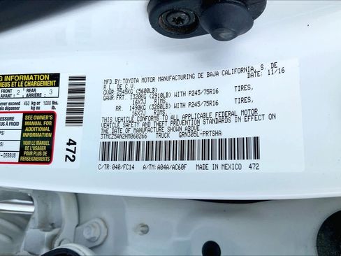 Used 2017 Toyota Tacoma SR5 image 28