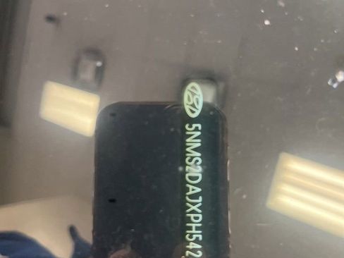 Used 2023 Hyundai Santa Fe SEL image 2