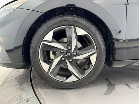 Used 2023 Hyundai Elantra SEL w/ Convenience Package image 10