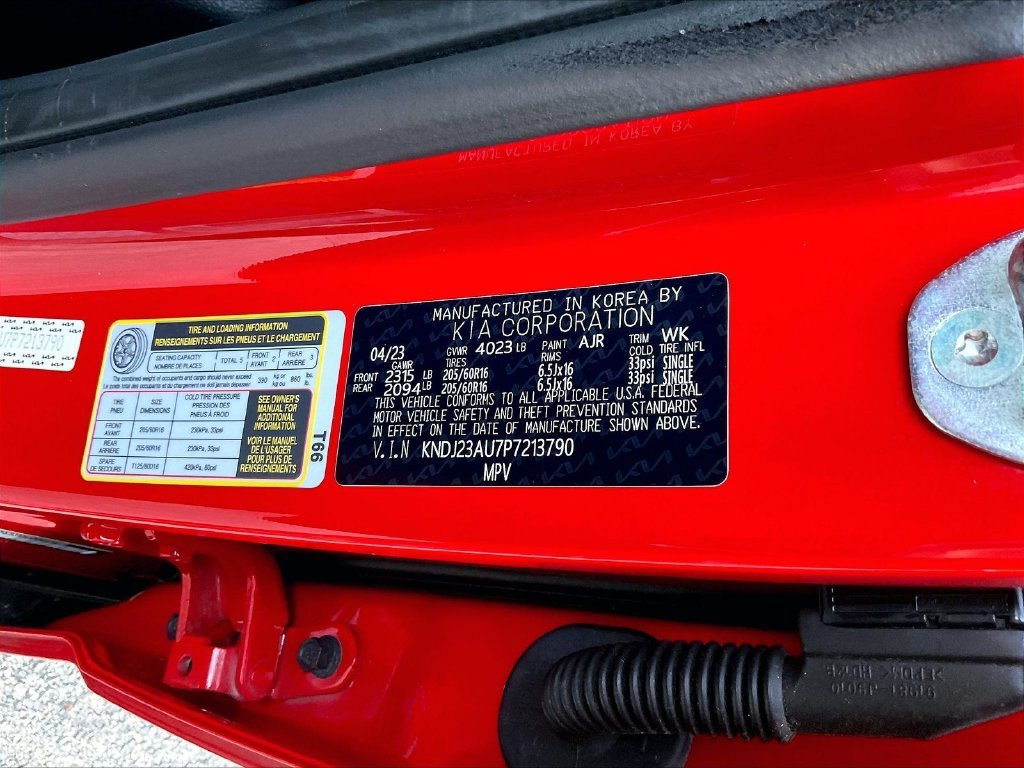 Used 2023 Kia Soul LX FWD image 33