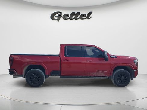 Used 2025 GMC Sierra 2500 AT4 w/ AT4 Premium Plus Package AWD/4WD image 4