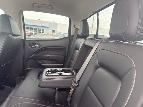 Used 2020 Chevrolet Colorado LT w/ Luxury Package image 35