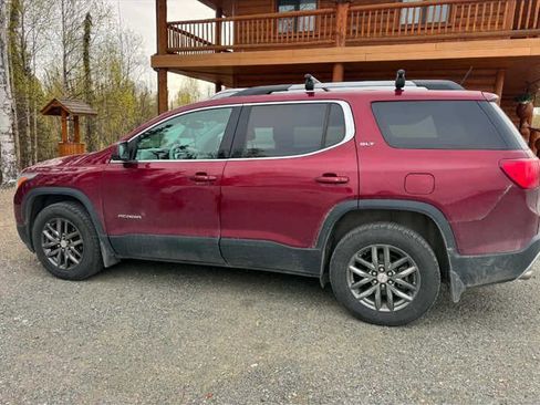 Used 2017 GMC Acadia SLT AWD/4WD image 1