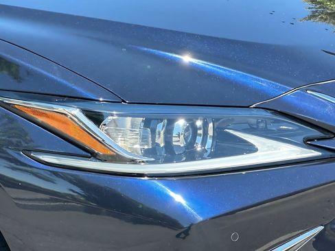 Certified 2024 Lexus ES 350 w/ Premium Package FWD image 13