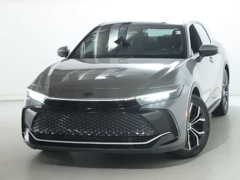 Certified 2023 Toyota Crown AWD/4WD image 3